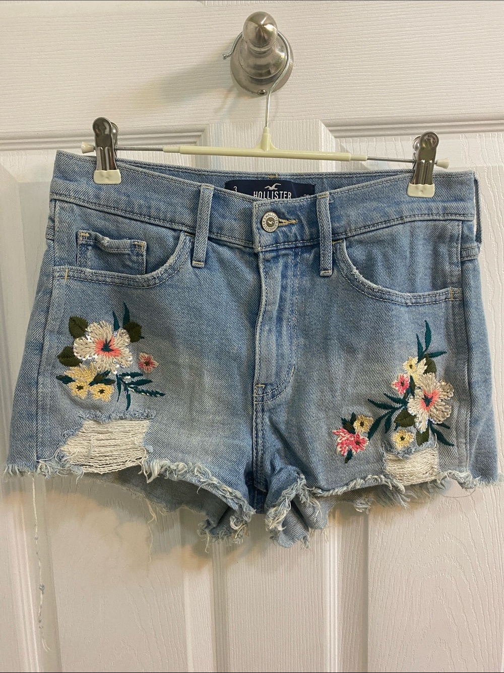 Hollister Floral Embroidered Sequin Shorts Size 26 Junior 3 High Rise Blue Denim